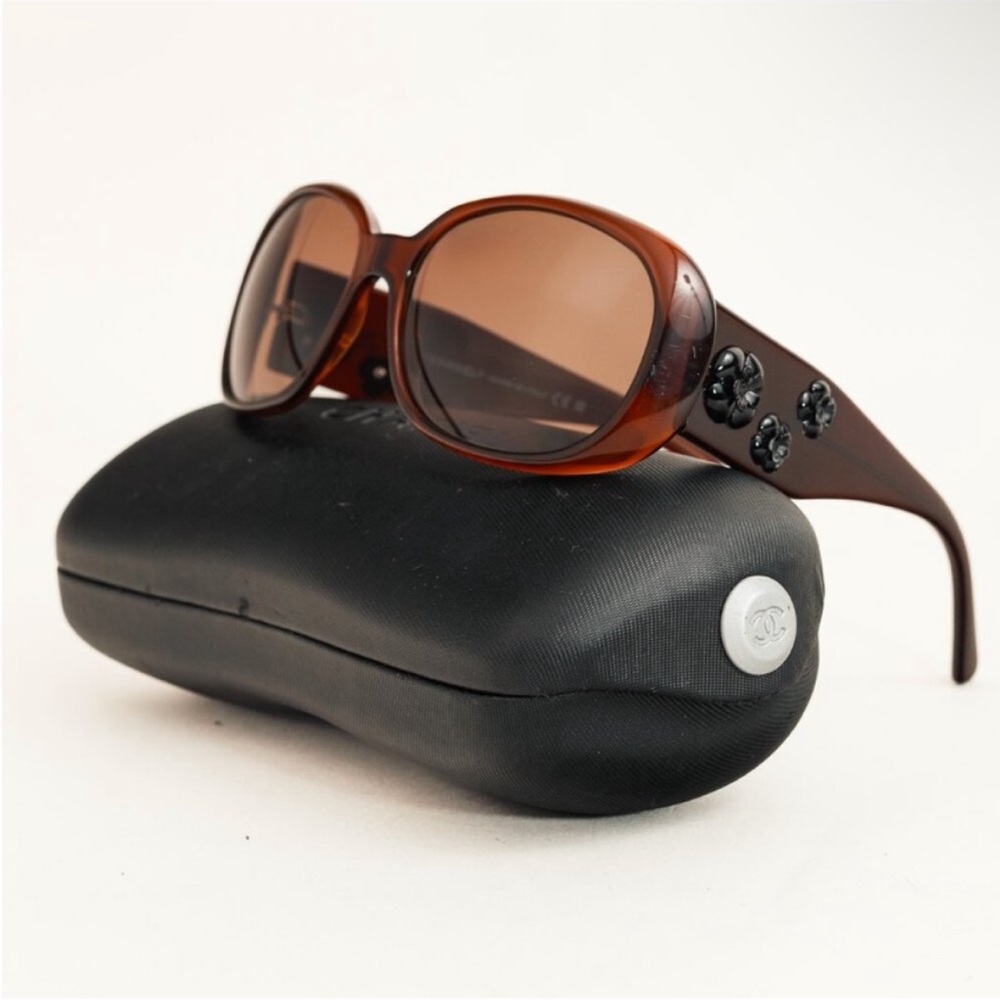 Chanel 5113 538/73 Sunglasses Transparent Brown with Black Camellia Flowers